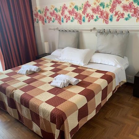 Fiore Vaticano B&B Roma Esterno foto