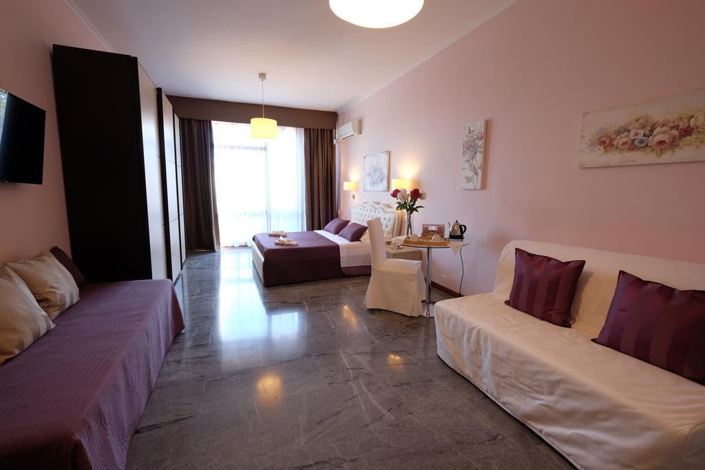 Fiore Vaticano B&B Roma Camera foto